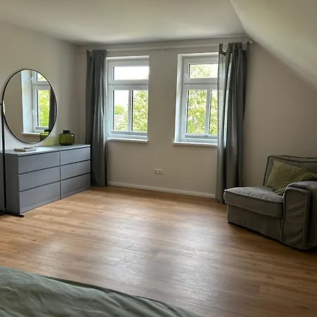 Haus 1